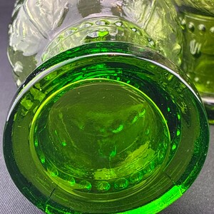 Helianthus Green Glasses with Raised Flowers and Beads by Anthropologie Glass - Set of 4 imagen 5