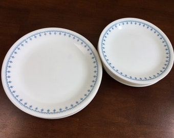 Corelle Corning Blue Garland Snowflake White w/ Blue Luncheon Salad Plate 8 1/2" 