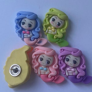 Set of 10 resin little mermaid pushpins or magnets. Perfect for home, office message board or magnetic board.