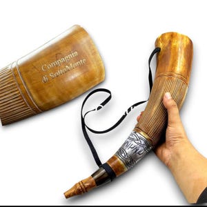Engraved Viking blowing cow Horn Whistle Medieval bull Sounding Horn Viking Norse Cattle Ancient Horn Bugle Hunting Tool Resonating sound