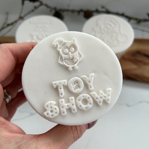 NEW 2023 Late Late Toy Show with Owl Stamp Embosser for Cookies Biscuits Fondant for Baking and Decorating with Icing Designed in Ireland zdjęcie 1