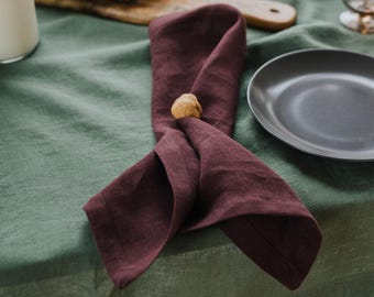 Deep Purple linneservettset med 2, ekologiska mjuka linneservetter, bordslinne, miljövänliga fyrkantiga servetter handgjorda av 100 % linne