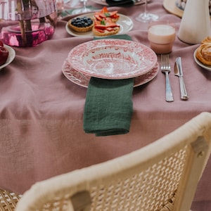 Forest Green linen napkin set of 2, organic soft linen dinner napkins, table linens, eco friendly square napkins handmade of 100% linen