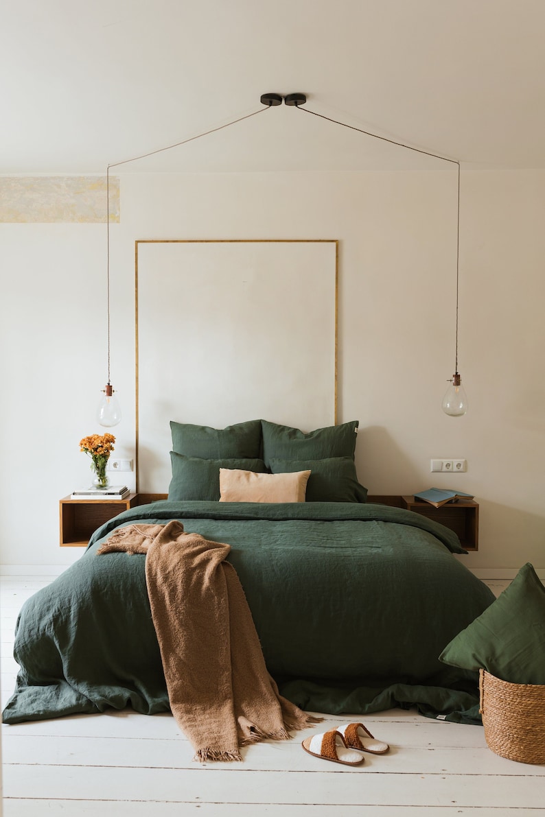 QUEEN SIZE - Forest Green Linen Bed Set: 1 duvet cover & 2 pillowcases
