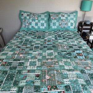 Rectangular Queen-sized Quilt with two Standard Shams