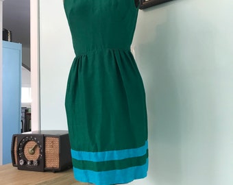 1950s Vintage Green Linen Dress / Mod Dress by: A Junior by Sophisticates Original
