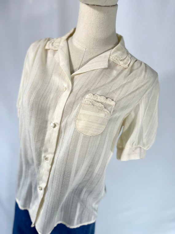 1970s Vintage Short Sleeve Blouse with Lace  Coll… - image 7