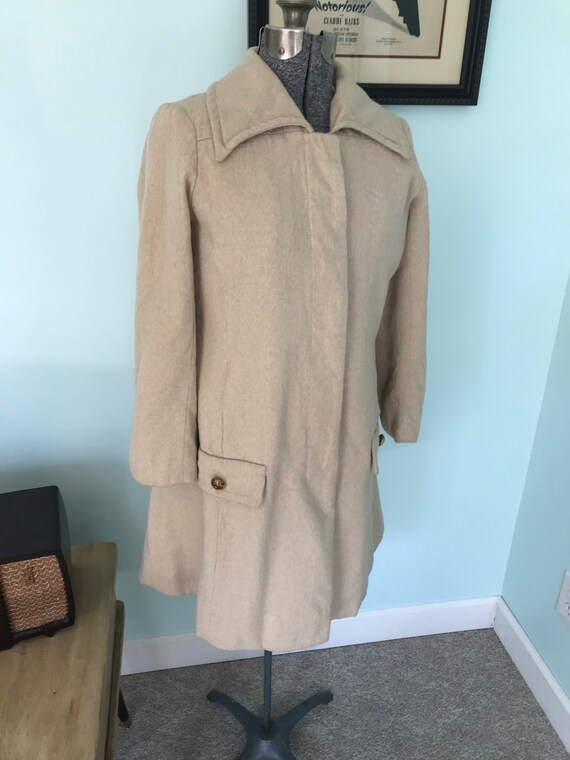 1960s Vintage Tan Wool Coat / Mod Wool Coat