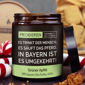 Lustige Duftkerze mit Spruch für Bayern | Handgemacht aus Sojawachs | In Geschenkbox | Geschenk als Mitbringsel bei Rückkehr in die Heimat |