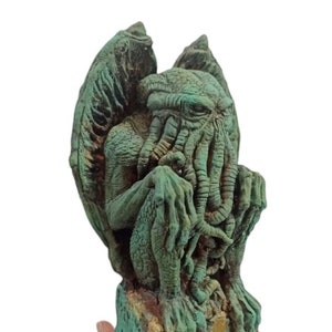 Cthulhu bronce esmeralda. cthulhu idolo, cthulhu resina, lovecraft, figuras para regalo.