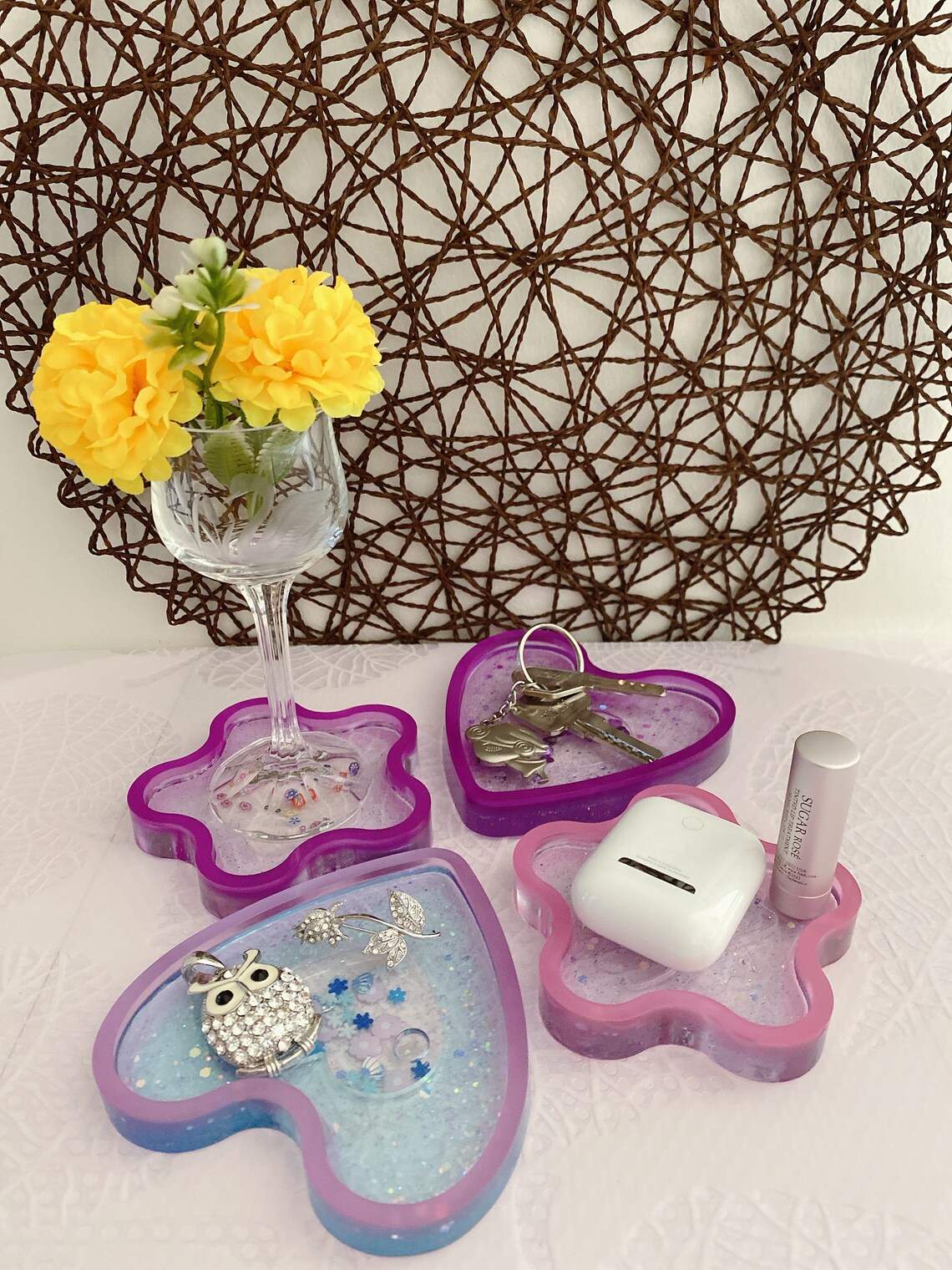 Resin Shaker Coasters with floating charm. Resin Tray. Resin Etsy