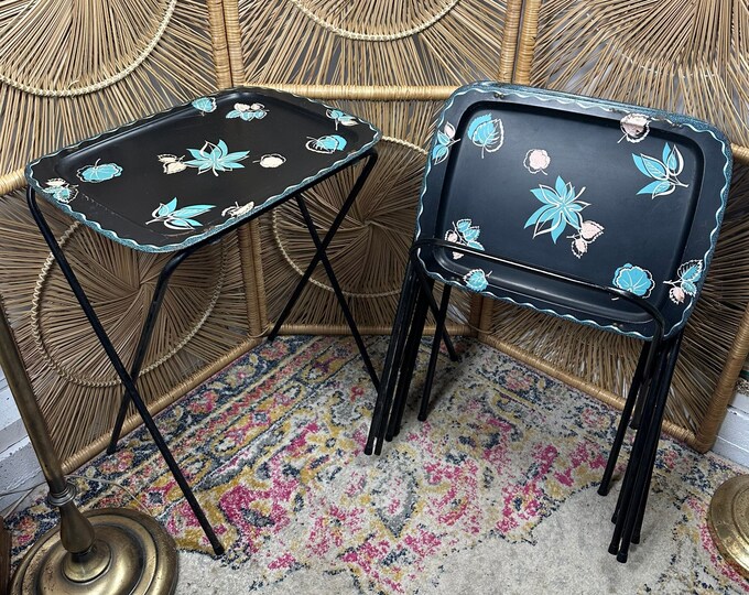 Vintage Rare Set of Caldak TV Trays and Standset of 4 Folding Metal