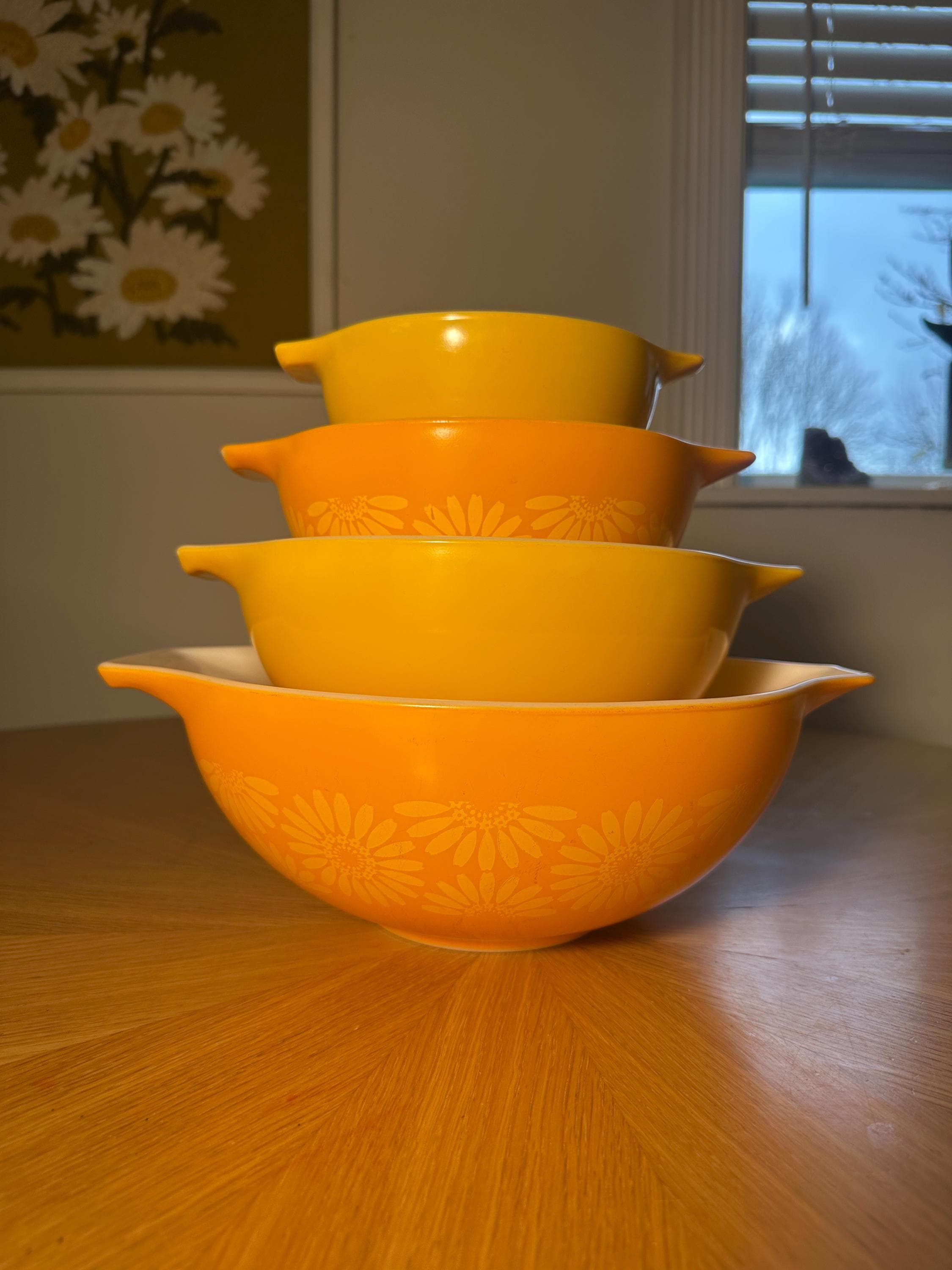 Vintage Pyrex Sunflower Daisy Cinderella-set of 4 Pyrex Mixing