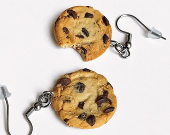 Realistic Chocolate Chip Cookie Dangle Earrings, Gift for Baker or Cookie-Lover, Polymer Clay Choc Chip Cookies