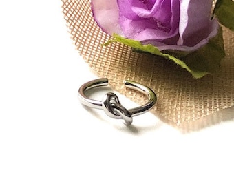 Silver knot ring