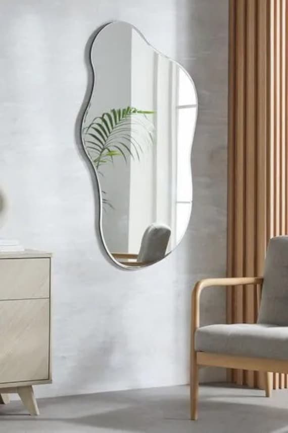 Espejo irregular Asimétrico Diseño de espejo alto diseño decorativo hecho a  mano Colgante de pared estético o mesa Decoración de pared minimalista  única -  México