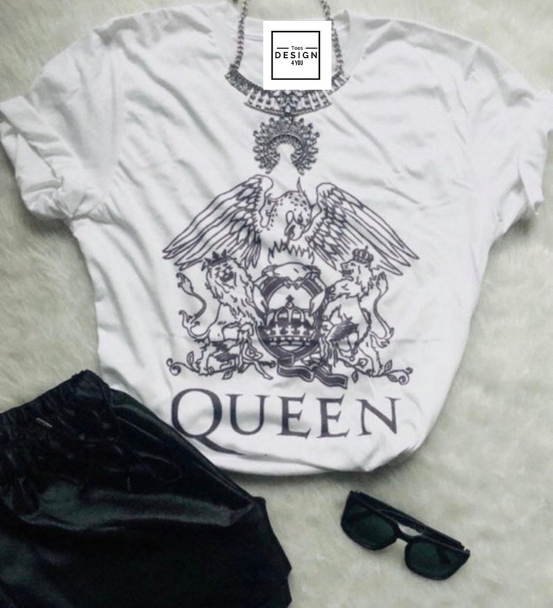 Queen t-shirt/rock band / Unisex tee/ vintage feel/White 