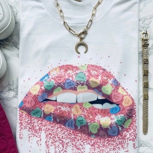 Be mine lips/ Unisex tee/ vintage feel