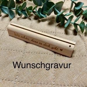 Kartenhalter rund handgefertigt Holz individuell personalisiert Wunschgravur Geschenk Name Bilderrahmen Geburtstag Bilder Foto Buche 12cm