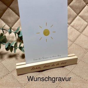 Kartenhalter handgefertigt aus Holz individuell personalisiert Wunschgravur Geschenk Name Bilderrahmen Geburtstag Tischaufsteller 15cm