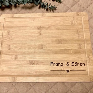 XXL Brotzeitbrett Schneidebrett Frühstücksbrett Holz Bambus Vesperbrett personalisiert Geschenk Name Gravur Geburtstag Hochzeit Weihnachten Bild 1