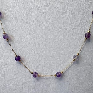 Gold plated chain with natural stone beads - Amethyst