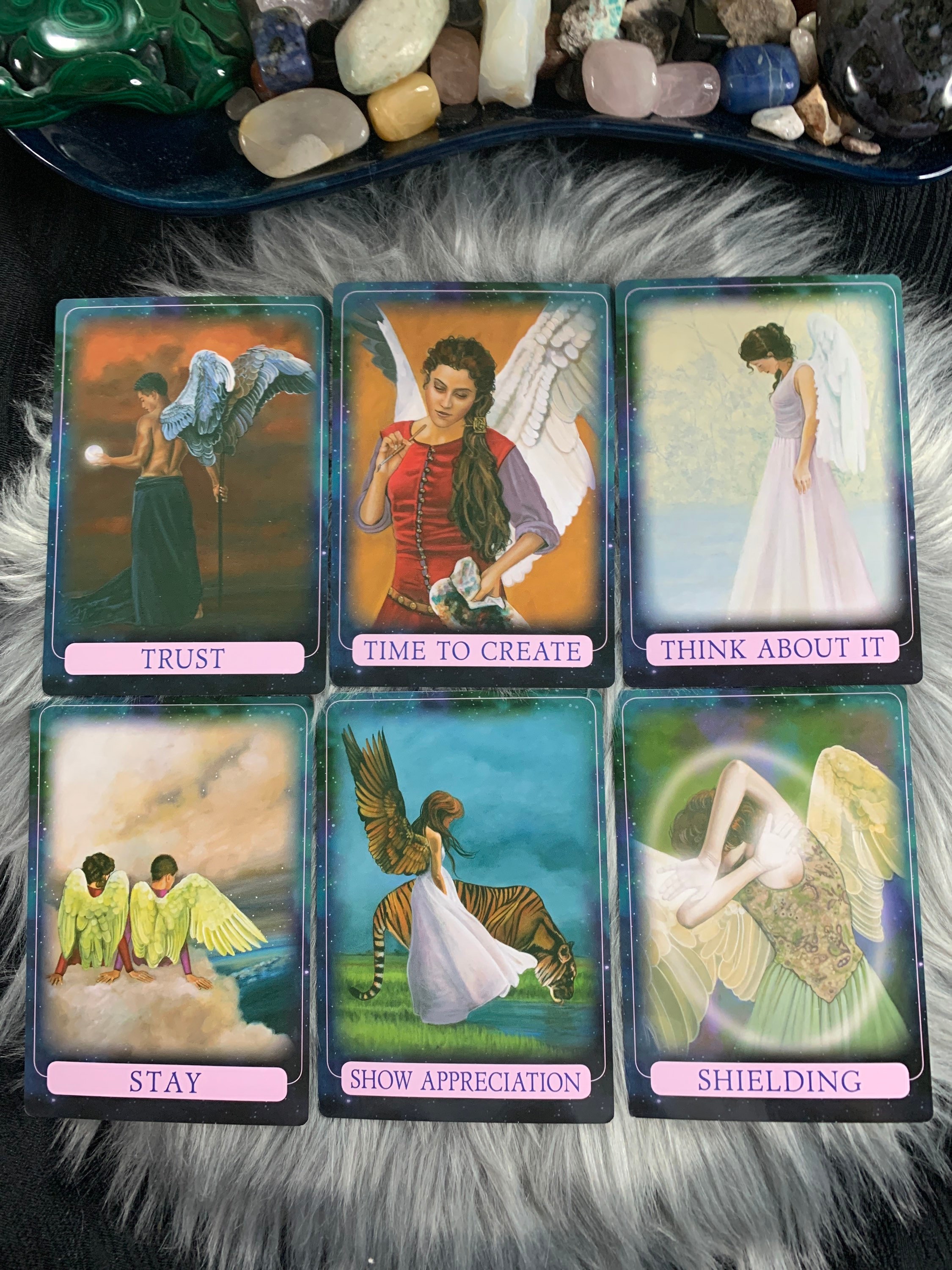 ドリーン・バーチュー著「インディゴエンジェルオラクルカードデッキと