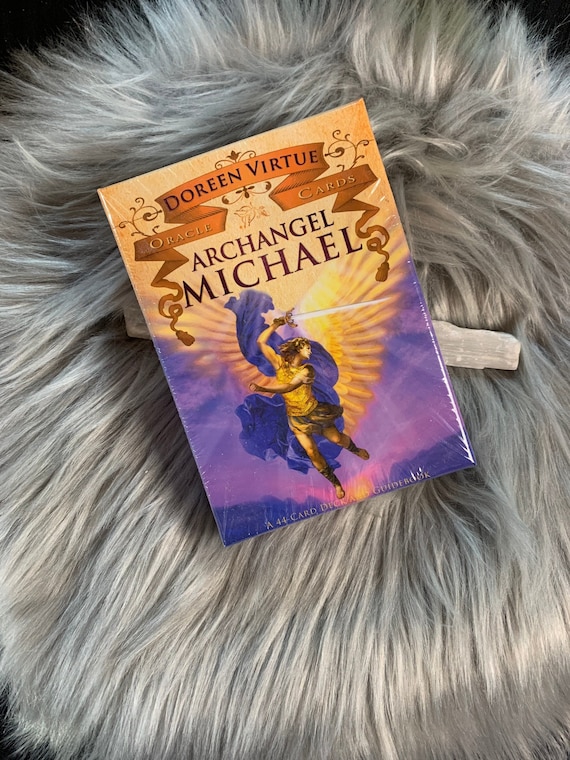 大天使ミカエル ドリーンバーチュー　オラクルカード 日本語版説明書付 Amazon.co.jp: 大天使オラクルカード日本語版説明書付 : ドリーン