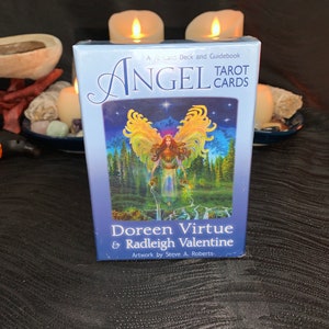 Selten!! Versiegelt!! OOP! Authentisch! Angel Tarot Kartendeck mit physischem Ratgeber von Doreen Virtue und Radigh Valentine | Vergriffen