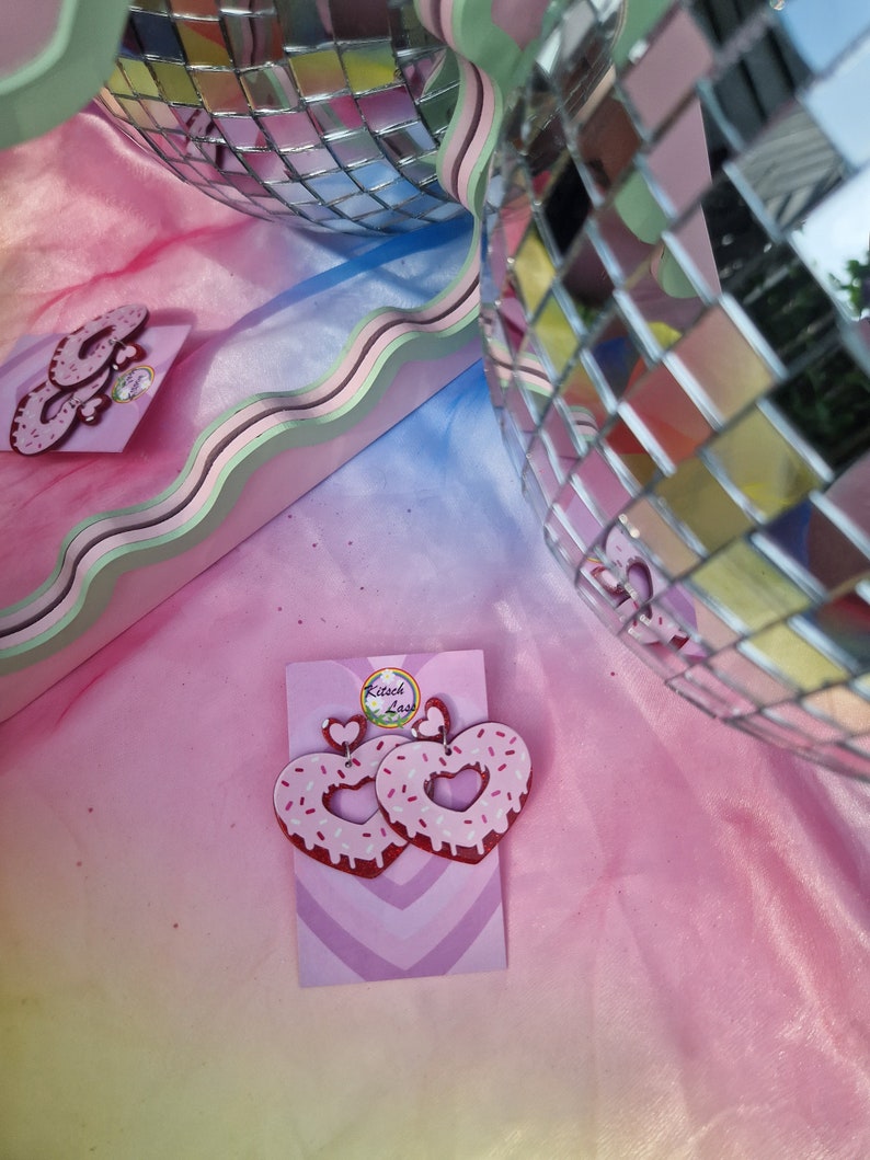 Pink & red sparkle cat and donut earrings. Hearts doughnut, cat ice cream. Handmade galantines acrylic earrings. Kawaii harajuku kitsch image 5