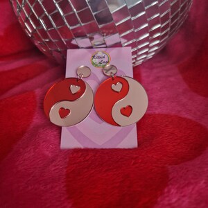 Pink & red yin and yang heart earrings. Handmade galantines valentines day mirror acrylic earrings. Kawaii harajuku kitsch image 3