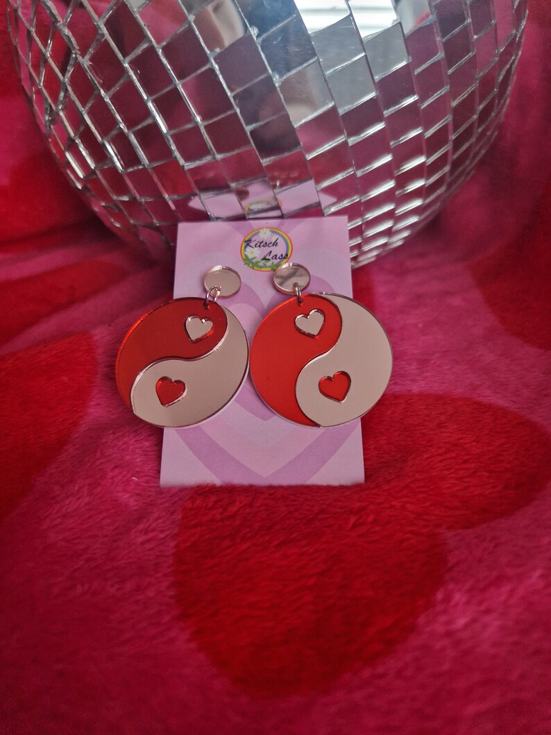 Pink & red yin and yang heart earrings. Handmade galantines valentines day mirror acrylic earrings. Kawaii harajuku kitsch image 3