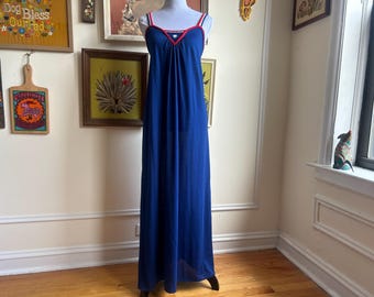 Vintage 1970s Patriotic Red White and Blue Bicentennial Star Appliqué Nightgown Dress Size Large