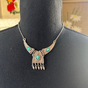Vintage Faux Turquoise and Silver Tone Bohemian Southwestern Dangle Necklace