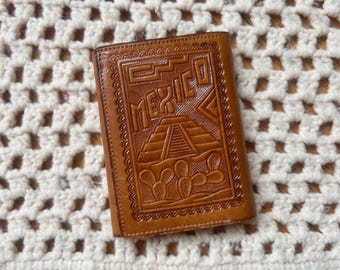 Vintage 60s Mexico Motif Tooled Leather Boho Trifold Wallet