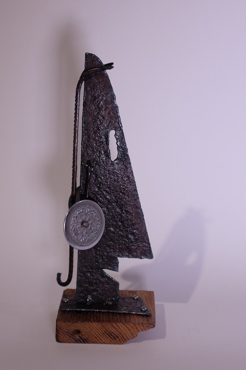 Metal Scrap Silhouette Sculpture discu by Kyrylo | Etsy