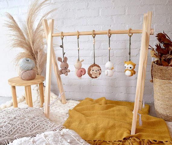 Woodland Friends - Stroller mobile and montessori play gym