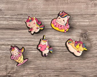 Juego de 5 adornos para zapatos de unicornios arcoíris