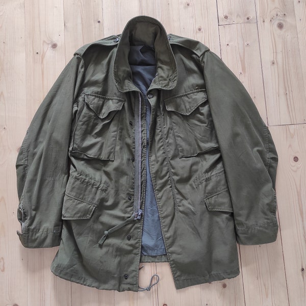 Exceptionnelle veste originale M65 de l'armée américaine de l'époque du Vietnam, 2e modèle, datée de 1968, taille Small Regular