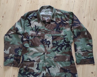 Vintage original American Apparel US Army rip stop Woodland camo jacket size Large Long nice big size