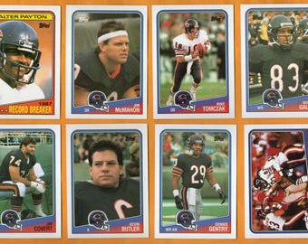 1988 Topps Chicago Bears 17 card team set with 6 Hall of Famers with Walter Payton Near Mint