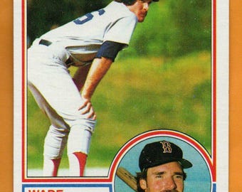 Wade Boggs 1983 Topps ROOKIE card #498 Boston Red Sox no creases