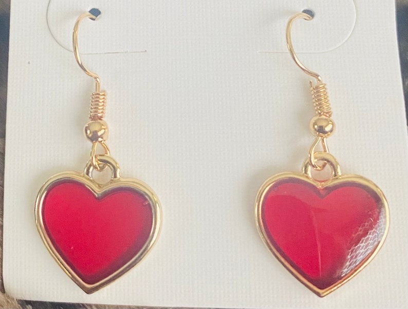 Stunning 18KT plated red glass dangle earrings