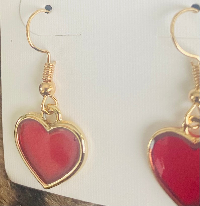 Stunning 18KT plated red glass dangle earrings