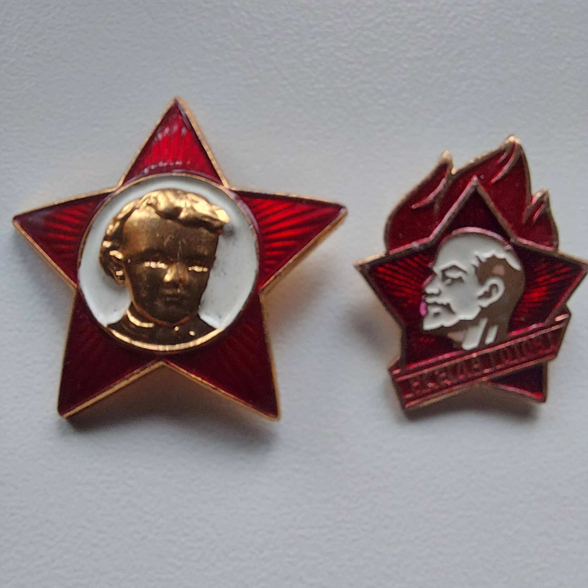 Set 100 Pcs of LOT COLLECTION RUSSIAN SOVIET BADGE PIN USSR Russia Set 100 Pcs of LOT COLLECTION RUSSIAN SOVIET BADGE PIN USSR Russia