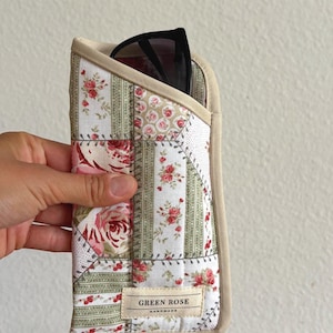 Patchwork print, 100% Cotton Handmade Quilted Sunglasses Cases, Eyeglasses pouches, Protective Cases