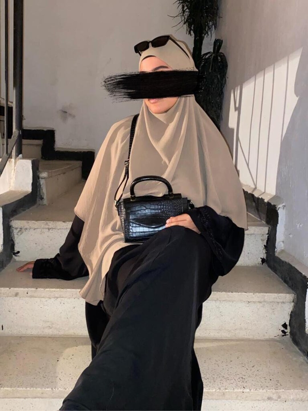 ★Premium 3 レイヤードKhimar (Taupe)【新品、未使用】 Signature Jilbab Top - Knee Length (Taupe)