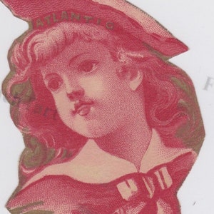 Mooie Victoriaanse Die Cut Scrap Child In Tam Hat 'Atlantic' 2 1/4x 3 1/4