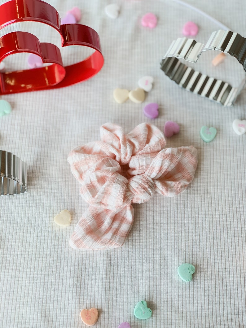 Pink and White Scrunchie