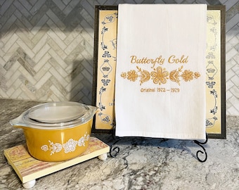 Vintage Pyrex Butterfly Gold embroidered Flour Sack Towel: Vintage Kitchen Decor
